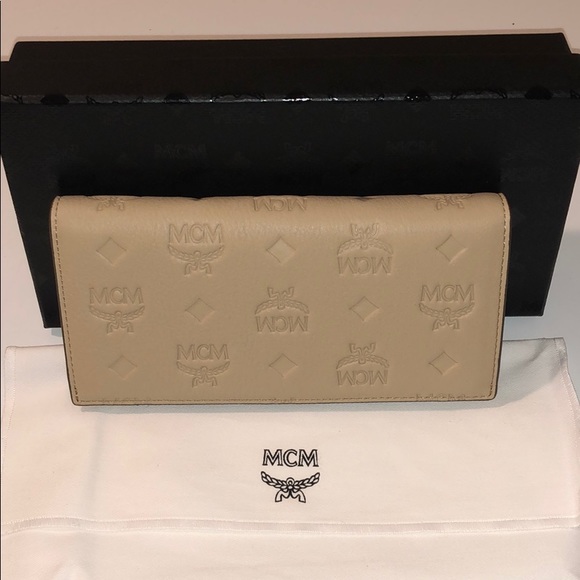 klara mini trifold wallet in monogram leather